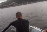 Киевские водолазы пытались спасти голую женщину в Днепре