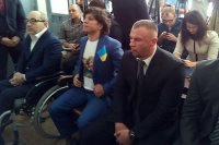 В Полтаве снова судят Кернеса: активисты принесли куклы мэра