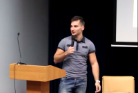 Каныгин, которому набили морду в Донецке, приехал читать лекцию во Львов об ужасах российской пропаганды