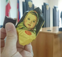 Сестра Савченко в ростовском суде непатриотично лопала вместо шоколадок «Рошен» русскую «Аленку»