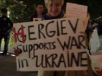 В Нью-Йорке пикетировали выступление российского дирижера, поддержавшего возвращение Крыма в состав РФ.