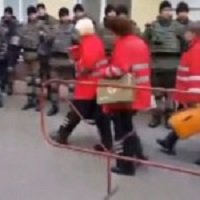 «Скорую» в суд! В Киеве на суде Корбана милиционер лишился чувств