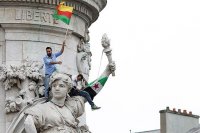 Как мигранты начали выживать местное население во Франции