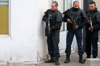 Смертница с поясом шахида подорвала себя во время спецоперации в Париже