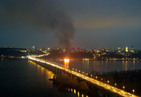 Киев в дыму и огне: сегодня в украинской столице горели Лавра, ресторан на набережной и фастфуд на Подоле