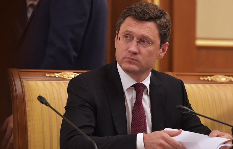 Новак: запасы нефти в мире превышают исторические максимумы