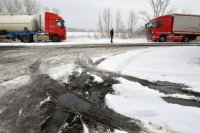 Полиция оригинальным способом разогнала дальнобойщиков, собравшихся под Москвой.