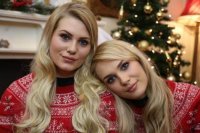 Девушка нашла своего "близнеца" в интернете и даже её отец не смог их отличить