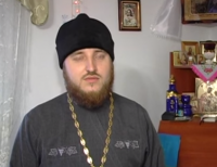 На Западной Украине забросали камнями дом священника Московского Патриархата