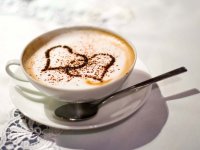 «Мы стояли с моим мужем в кафе и пили кофе...» (истории)