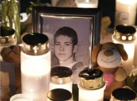 Шведский школьник дал пощёчину однокласснику-беженцу за приставания к девушкам. Араб за это зарезал его на перемене