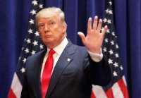 Парламент Британии рассмотрит запрет на въезд в страну Трампа