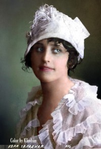 Исторические личности XX века в цветных фотографиях. (Реконструкция цвета)