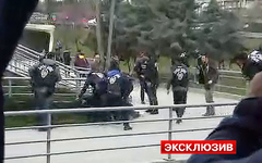 Футболистов и фанатов «Локомотива» закидали камнями в Стамбуле