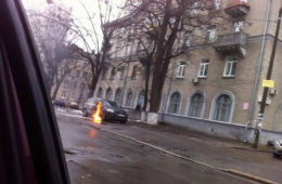 В Киеве подорвали машину адвоката, защищающего подозреваемых в убийстве Бузины