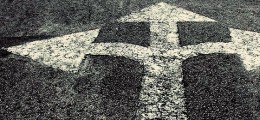 Для Украины готовят 3 варианта Конституции с элементами федерализации