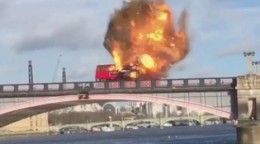 Жителей Лондона напугал взрыв, устроенный Джеки Чаном