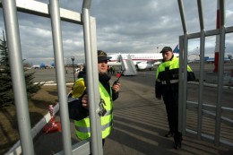 Самолеты Sukhoi SuperJet подешевели почти в 2 раза