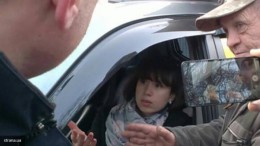 Врачи из психбольницы ловят украинского депутата на угнанной машине