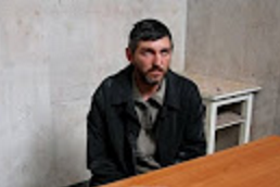 Пьяный боевик ВСУ забрел на позиции ДНР, а до этого вел огонь по школе в Зайцево из АГСа