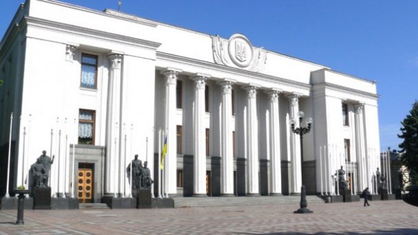 Депутаты хотят повышения зарплаты