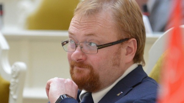 Милонов: Тем, кто "любит" проституток, не место на госслужбе