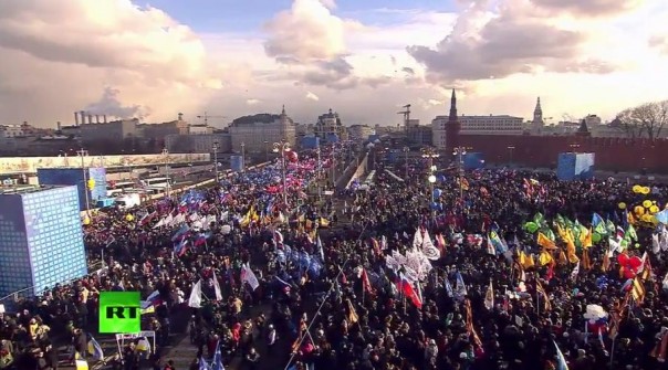 Праздничный митинг-концерт «Мы вместе» в Москве. Атмосфера патриотизма: весь Севастополь в триколорах