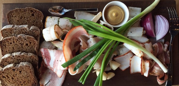 Даже сало Украина скоро будет закупать у России