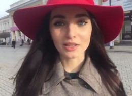 Красная шапочка: В Севастополе и Симферополе