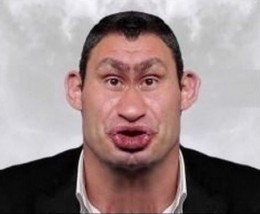 Кличко пообещал бить лица не понимающим его речь