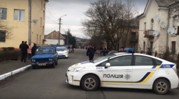 В Мукачево опять неспокойно: перестрелка возле школы, один раненый — в больнице