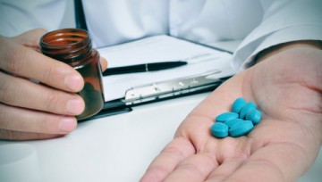 В России скоро выведут на рынок новые обезболивающие препараты