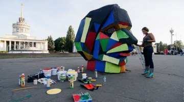 Твою ж мать.... По Украине Гоголя возили.