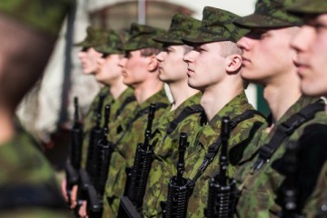 "Завербованы Россией": разведка Литвы боится собственных призывников