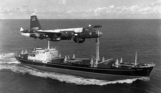 Керри обсудит лично с Лавровым пролет Су-24 над американским эсминцем Керри обсудит лично с Лавровым пролет Су-24 над американским эсминцем