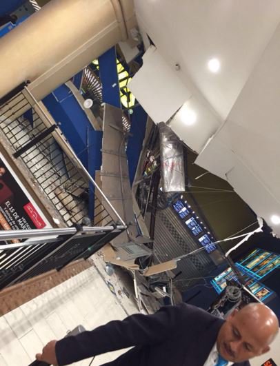 Эквадор: десятки погибших, паника, цунами, нет связи, энергии и дорог