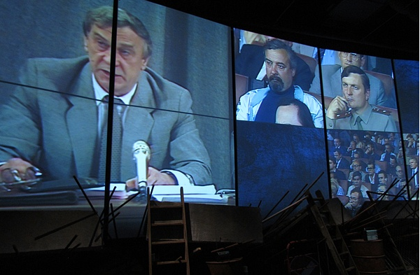 В Екатеринбурге в "Ельцин-центр" школьников будут водить принудительно: "Кроме того, что обязательно, так еще и не бесплатно!" В Екатеринбурге в "Ельцин-центр" школьников будут водить принудительно: "Кроме того, что обязательно, так еще и не бесплатно!"