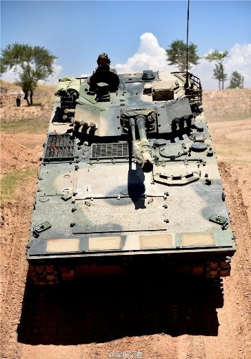 ZBD-04А - Курганец по-китайски - одна из лучших БМП в мире