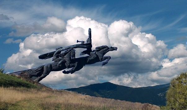 Про памятник Первой конной армии