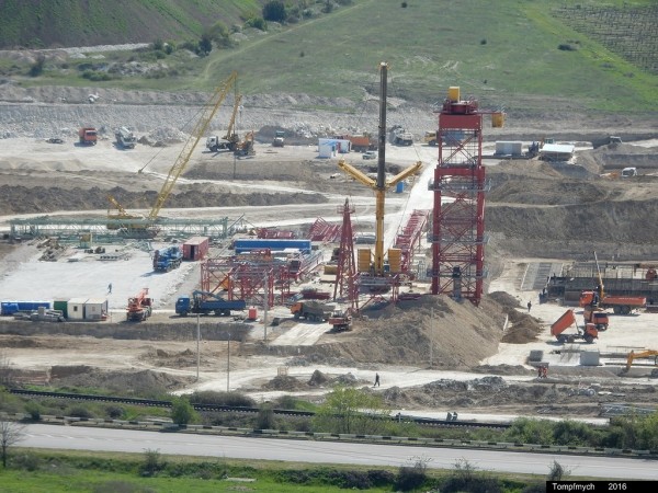 "Слоны" энергонезависимости Крыма выходят на "арену" затмив энергомост...