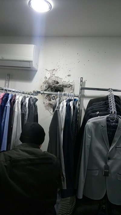 На Херсонщине новый теракт: взорван магазин в Геническе. Стреляли из гранатомета На Херсонщине новый теракт: взорван магазин в Геническе. Стреляли из гранатомета