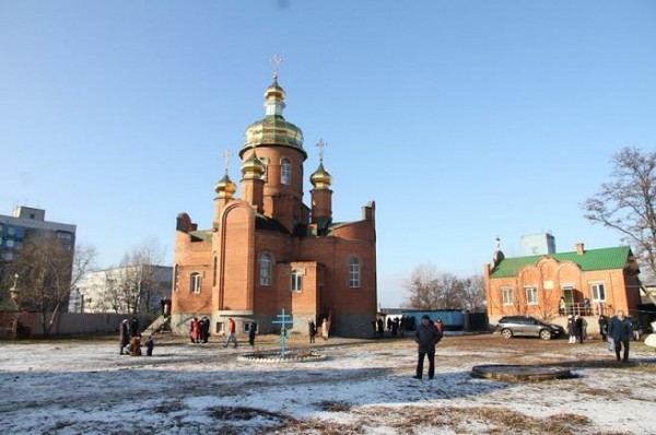 На Украине убита жена священника Московского патриараха, его самого пытали