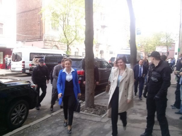 Развод майдаунов: в Харькове таки прошёл антикризисный форум Оппозиционного блока "За мир и развитие". (Запись форума целиком. Видео) Развод майдаунов: в Харькове таки прошёл антикризисный форум Оппозиционного блока "За мир и развитие". (Запись форума целиком. Видео)