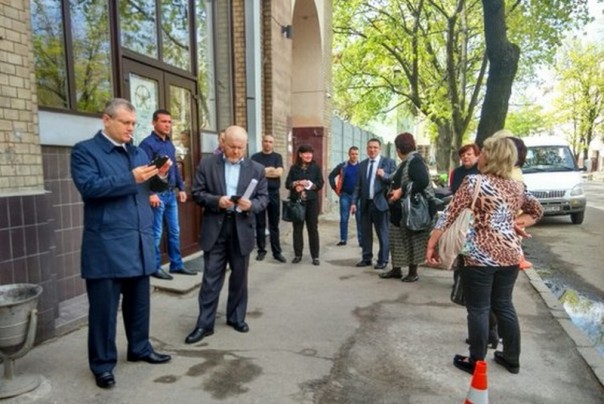 Развод майдаунов: в Харькове таки прошёл антикризисный форум Оппозиционного блока "За мир и развитие". (Запись форума целиком. Видео) Развод майдаунов: в Харькове таки прошёл антикризисный форум Оппозиционного блока "За мир и развитие". (Запись форума целиком. Видео)