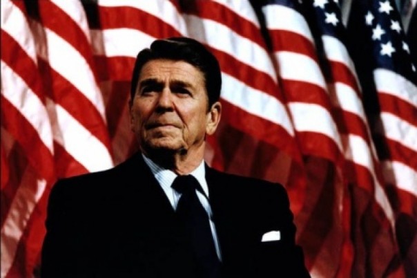 Рейган на броневике и Рузвельт в разливе. В Киеве придумали кем заменить памятники москалям  