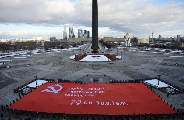 Знамя Победы на полюсе. А также в других местах планеты и за её пределами Знамя Победы на полюсе. А также в других местах планеты и за её пределами