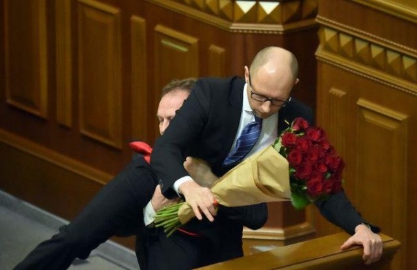 Порошенко лишил депутатов Рады прелюдий