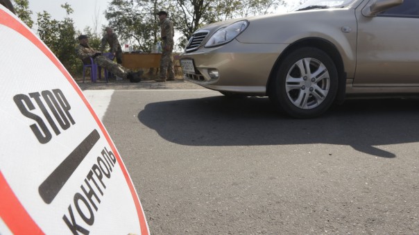 Украинцы закрывают рынок для подержанных авто из России Украинцы закрывают рынок для подержанных авто из России