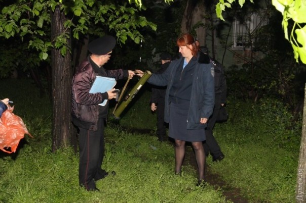 В Одессе расстреляли банк из гранатомета В Одессе расстреляли банк из гранатомета