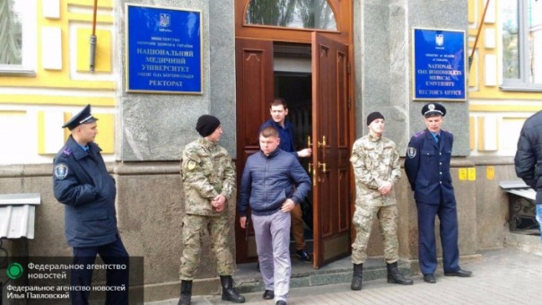 "Собачье сердце" в исполнении боевиков батальона "Донбасс"